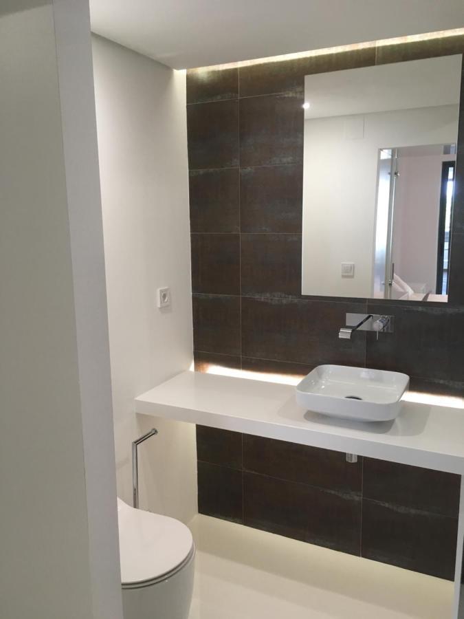 Bedrooms In Modern Guest House Almada Exterior photo
